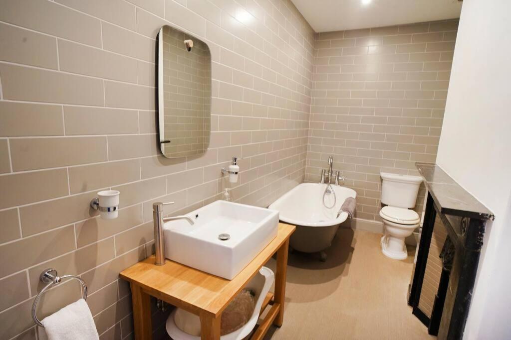 Paskins, Cowes - Sleeps 4 - 2 Bed - 2 Bath - Central Location Dış mekan fotoğraf